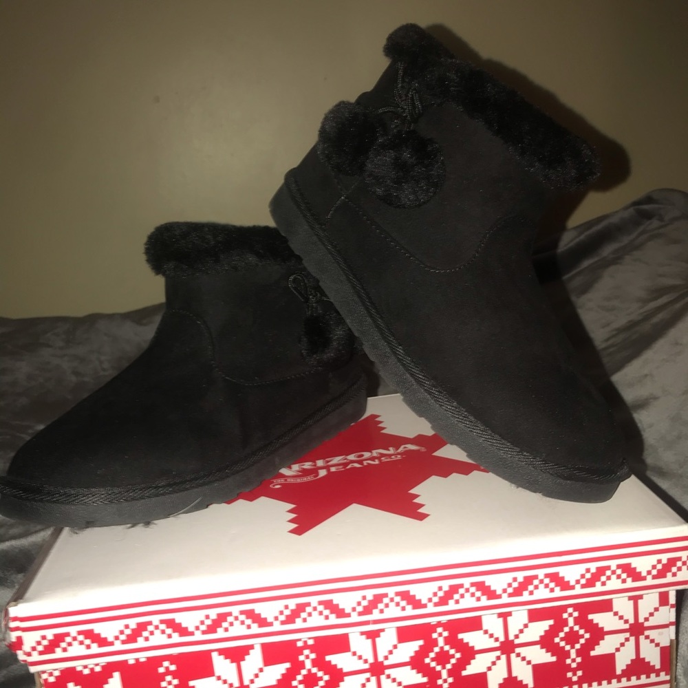 AZ snow cap black boots